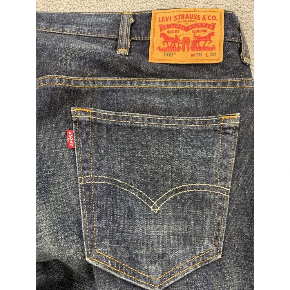 Levis levis 569